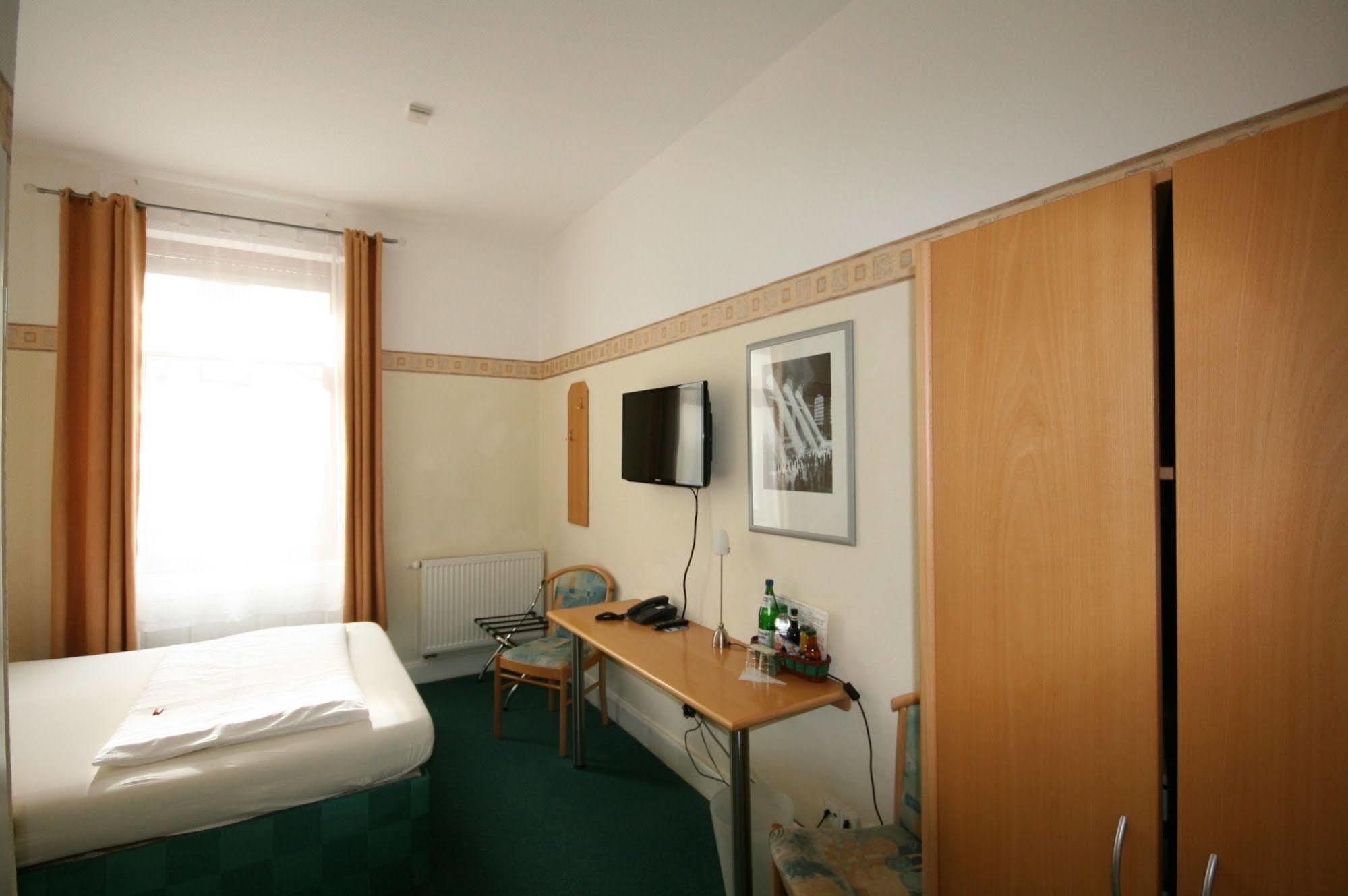 Classic Inn Heidelberg Bagian luar foto